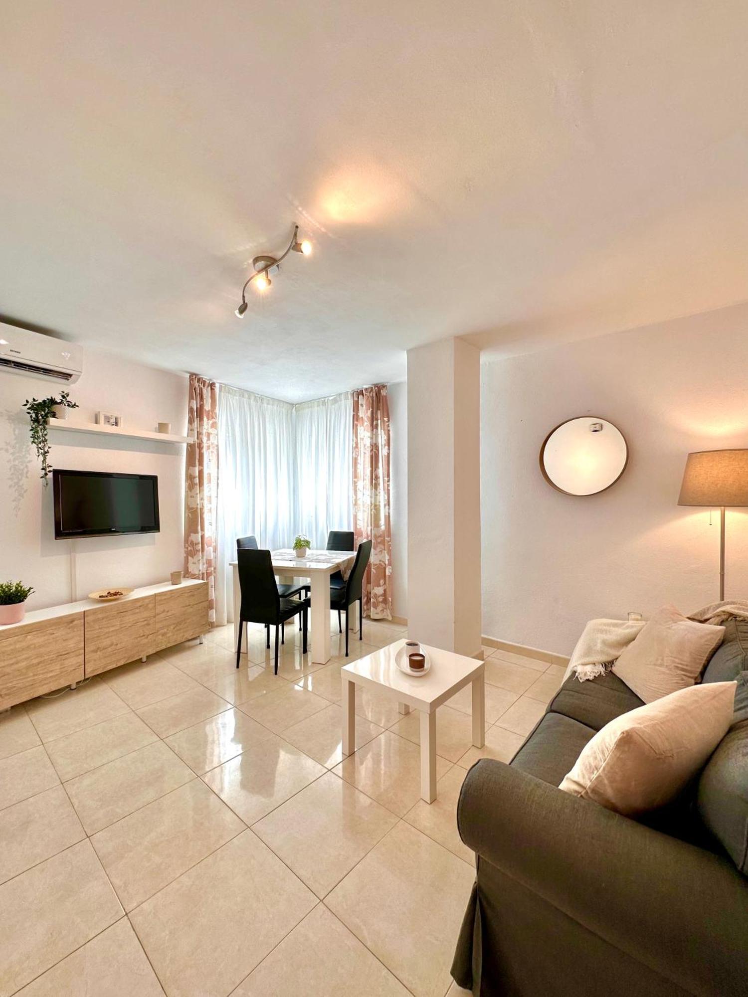 טורמולינוס Apartamentos J&K מראה חיצוני תמונה